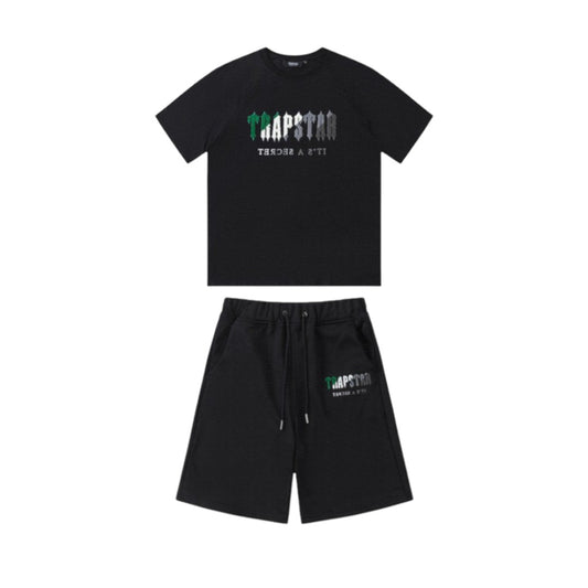 IRONGATE IT'S A SECRET SHORTS SET – GRÜN